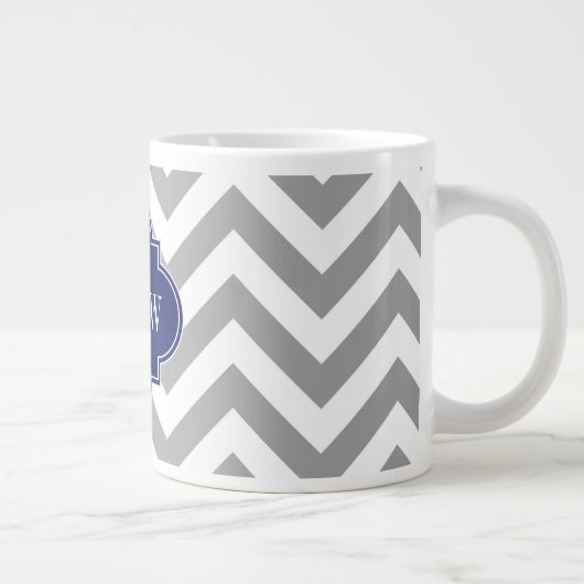 Dk Grau Lg Zickzack Navy Quatrefolie 3 Monogramm Jumbo-Tasse (Rechts)