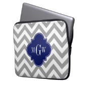 Dk Grau Lg Zickzack Navy Quatrefolie 3 Monogramm Laptopschutzhülle (Vorderseite Links)