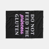 Do Not Feed The Princess Gluten  Fleecedecke (Vorderseite (Horizontal))