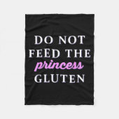 Do Not Feed The Princess Gluten  Fleecedecke (Vorderseite)