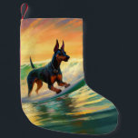 Doberman Beach Surfing Painting Kleiner Weihnachtsstrumpf<br><div class="desc">Tauchen Sie ein in die spielerische Welt des Kaninchen-Abenteuers mit diesem faszinierenden Bild. Ein gepflegter Hund geht zu den Wellen und reitet geschickt auf einem sonnengeküssten Strand. Das lebendige Kunstwerk vereint wunderbar das Wesentliche der Erregung am Strand, während der Hund furchtlos auf den Wellen reitet und den Geist von Spaß...</div>