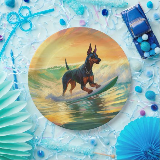 Doberman Beach Surfing Painting Pappteller (Party)