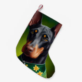 Doberman Dog in St. Patrick's Day Dress Kleiner Weihnachtsstrumpf (Vorderansicht (hängend))