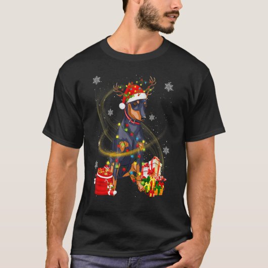 Doberman Dog Reindeer Weihnachtshunde Pajamas T-Shirt (Vorderseite)