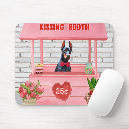 Doberman Dog Valentine's Day Kissing Booth Mousepad (Mit Mouse)