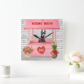 Doberman Dog Valentine's Day Kissing Booth Quadratische Wanduhr (Zuhause)