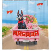 Doberman Dog Valentine's Day Lkw Herz Duschvorhang (Vorderseite)