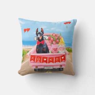 Doberman Dog Valentine's Day Lkw Herz Kissen