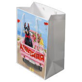 Doberman Dog Valentine's Day Lkw Herz Mittlere Geschenktüte (Rückseite Schrägansicht)