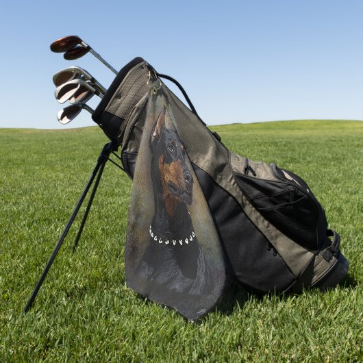 Doberman Golfhandtuch (Gras)