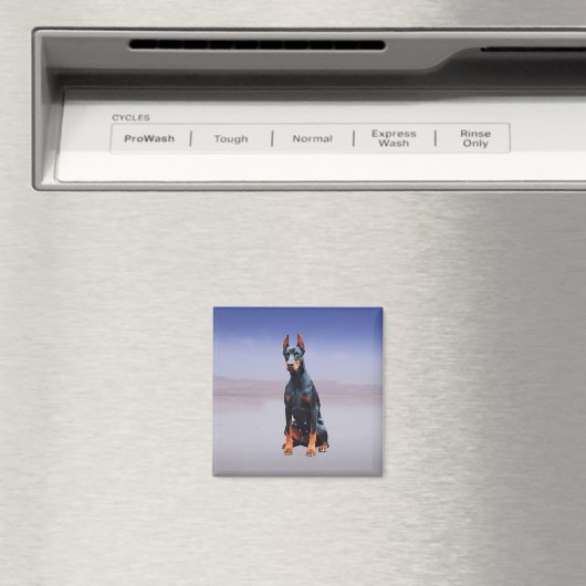 Doberman Hund sitzt am Strand Magnet (In Situ (Geschirrspüler))