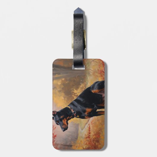 Doberman im Herbst Leaves Fall Inspiriert Gepäckanhänger (Rückseite vertikal)