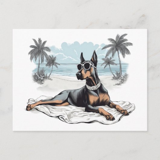 Doberman mit Sonnenbrille am Strand Postkarte (Vorderseite)