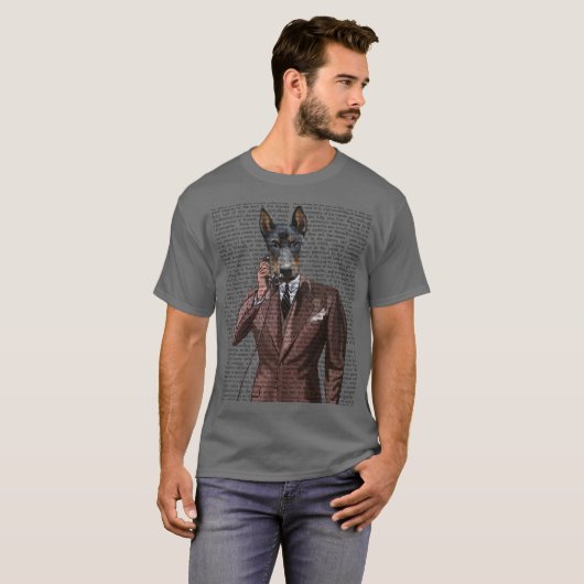 Doberman on Phone T-Shirt (Vorne ganz)
