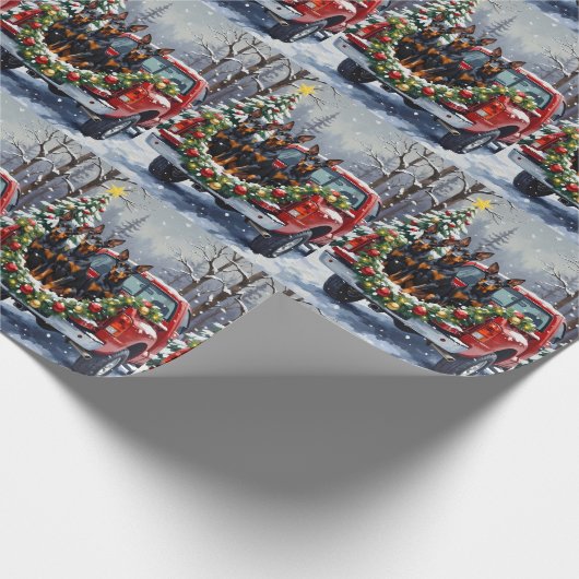 Doberman Pinscher Christmas Red Truck Holiday Geschenkpapier (Ecke)