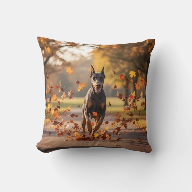 Doberman Pinscher Elegant Throw Pillow Kissen (Vorderseite)