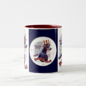 Doberman Pinscher gibt Tasse (Mittel)