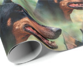 Doberman Pinscher im Wald Geschenkpapier (Rolleneckpunkt)