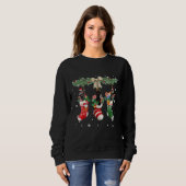Doberman Pinscher in Weihnachtssocken Sweatshirt (Vorne ganz)