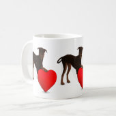 Doberman Pinscher mit Herz Kaffeetasse (Vorderseite Links)