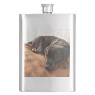 Doberman-pinscher-Puppy Flachmann