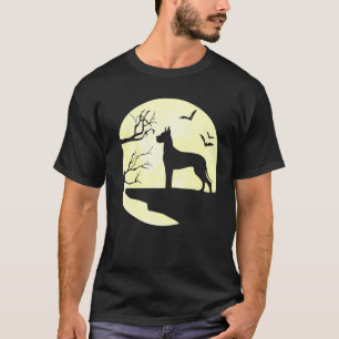 Doberman Pinscher Silhouette in Vollmondhundebatte T-Shirt