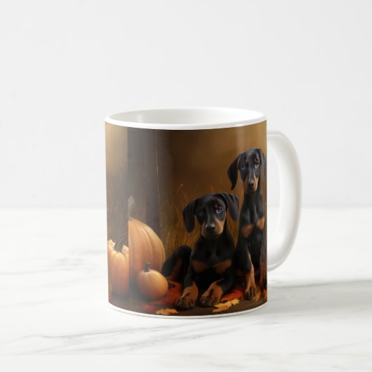Doberman Puppy Autumn Delight Pumpkin Kaffeetasse (VorderseiteRechts)