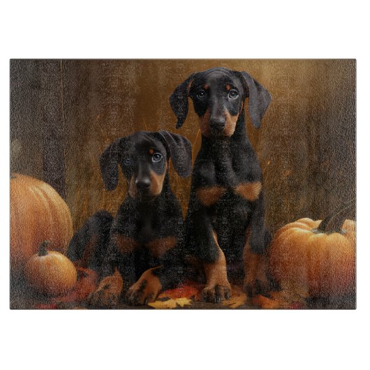 Doberman Puppy Autumn Delight Pumpkin Schneidebrett (Vorderseite)