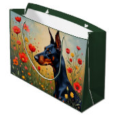 Dobermann auf einem Blumenfeld  Große Geschenktüte (Rückseite Schrägansicht)