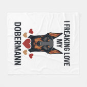 Dobermann Hund mit roten Herzen_1 Fleecedecke (Vorderseite (Horizontal))