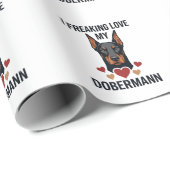 Dobermann Hund mit roten Herzen_1 Geschenkpapier (Rolleneckpunkt)