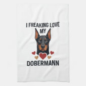 Dobermann Hund mit roten Herzen_1 Geschirrtuch (Vertikal)