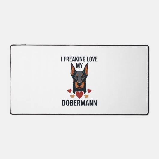 Dobermann Hund mit roten Herzen_1 Schreibtischunterlage (Vorderseite)