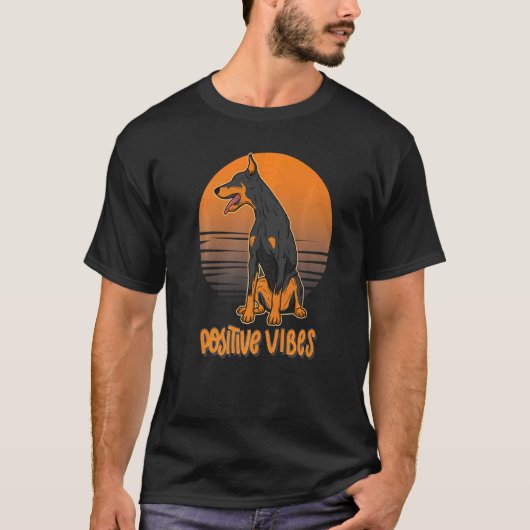 Dobermann-Hunderasse  91 T-Shirt (Vorderseite)