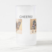 Dobermann jubelt Tasse zu (Mittel)