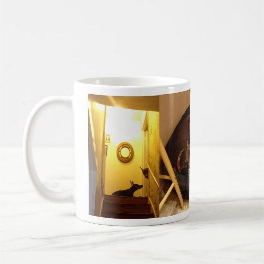 Dobermann mit Welpen Kaffeetasse (Links)