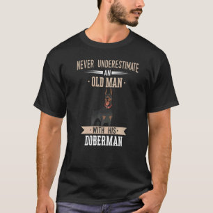 Dobermann Pinscher Hund alter Mann T-Shirt