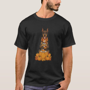 Dobermann Pinscher Kaffee Herbst Thanksgiving Frau T-Shirt