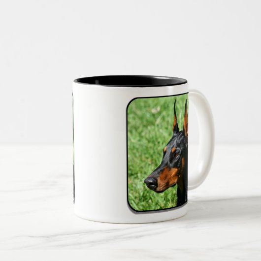 Dobermann Pinscher-Tasse Zweifarbige Tasse (VorderseiteRechts)