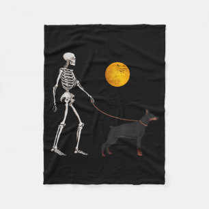 Dobermann-Skelett-Hund läuft Halloween-Kostüm Fleecedecke
