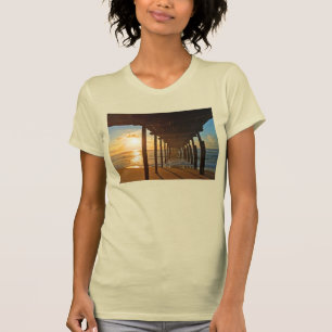 Dock bei Sunrise  T-Shirt