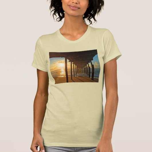 Dock bei Sunrise T-Shirt (Vorderseite)