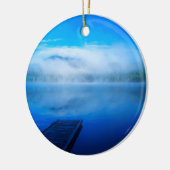 Dock on ruhe misty Lake, Kalifornien Keramikornament (Links)