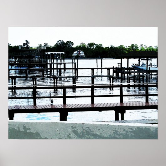 Docks auf dem Fluss 7580 Poster (Vorne)