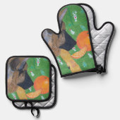 Dog and orange oven mitt & pot holder set (Vorderseite/Rückseite)