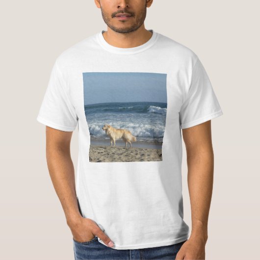 Dog At The Beach T-Shirt (Vorderseite)