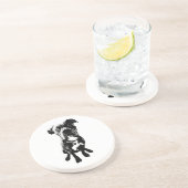 Dog Coaster – Sitting Dog Pose in Ink Linework Getränkeuntersetzer (Seite)