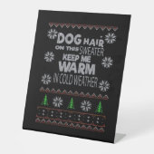 Dog Hair Christmas Sweater Essential T-Shirt Sockelschild (Vorderseite)