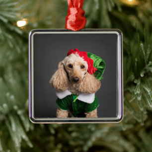 Dog in Elf Kostüm Ornament Aus Metall