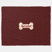 Dog-Knochen mit Maroon Red und Hundename Fleecedecke (Vorderseite (Horizontal))